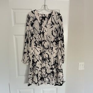 White House Black Market Black & White Brush Stroke Drawstring Belt Dress Size 4